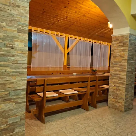 Bed & Breakfast Cserki Panzio